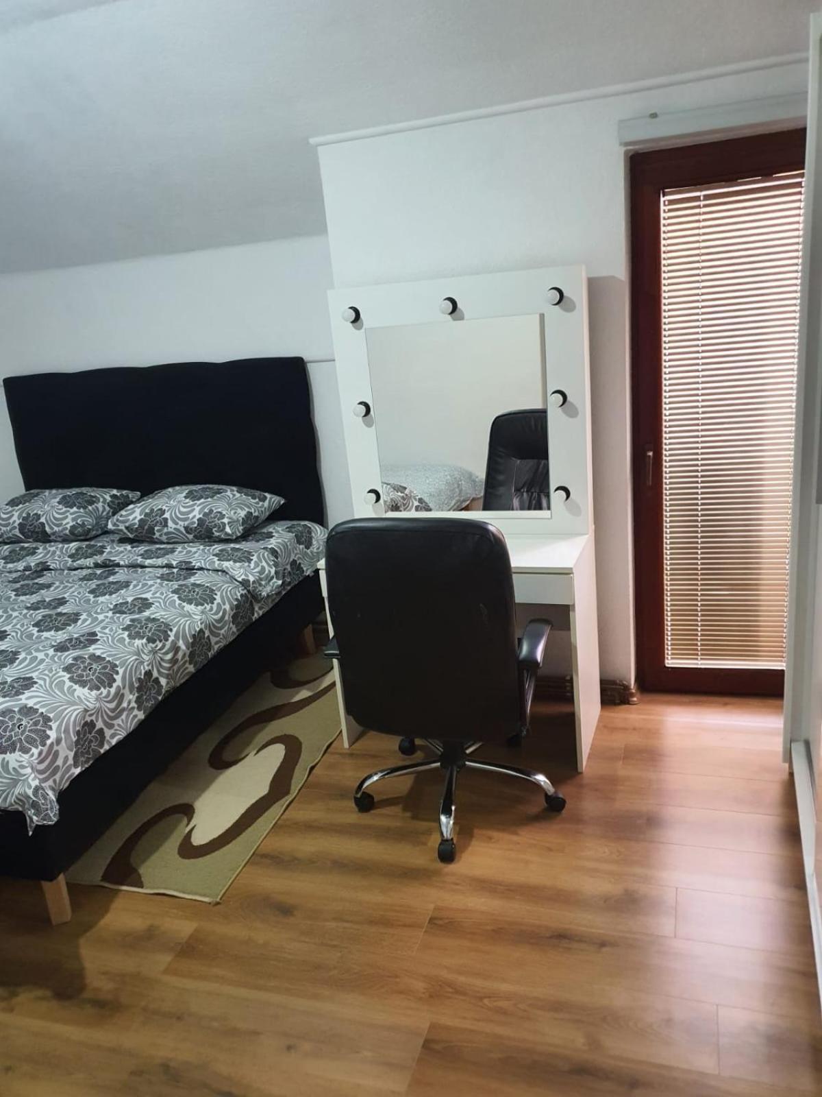 Apartment Kuc